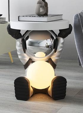 太空人宇航员客厅装饰托盘带灯摆件电视柜装饰品轻奢乔迁新居礼物