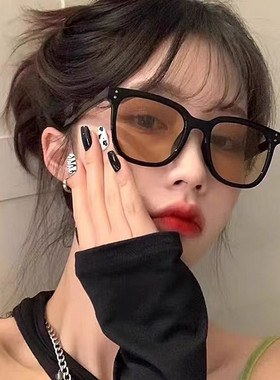 日本品质小红书腮红黑框素颜墨镜女氛围感ins渐变粉自带妆显瘦太