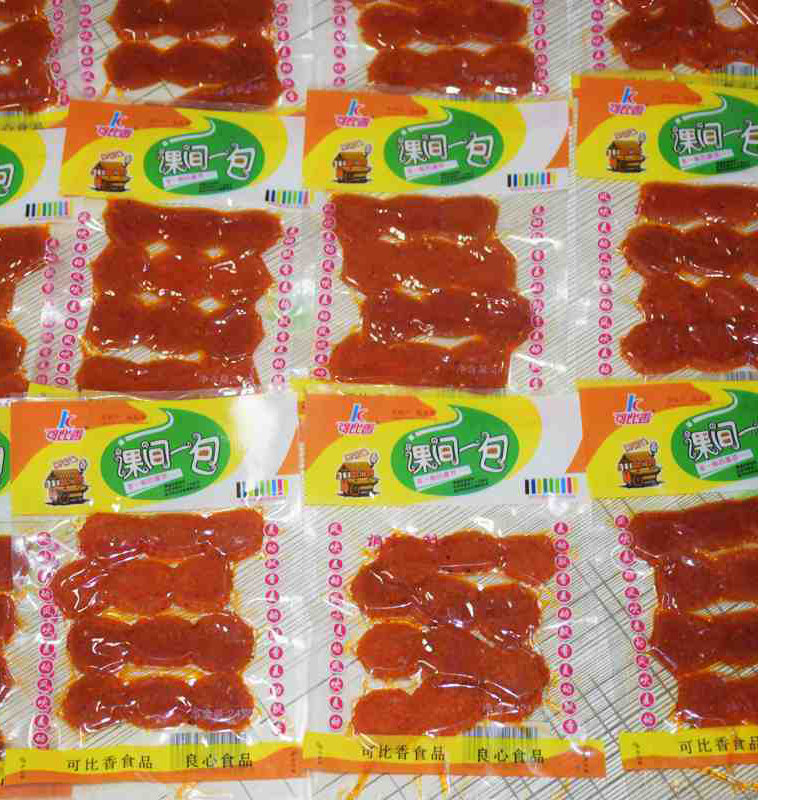 课间一包辣条 8090后怀旧零食 大礼包亲嘴片辣片辣条麻辣食品特产,淘宝优惠券,粉丝福利购,淘宝优惠卷