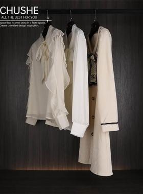 轩富帝爵 样板间衣帽间装饰品摆件衣服女士衣柜米白色软装丝巾