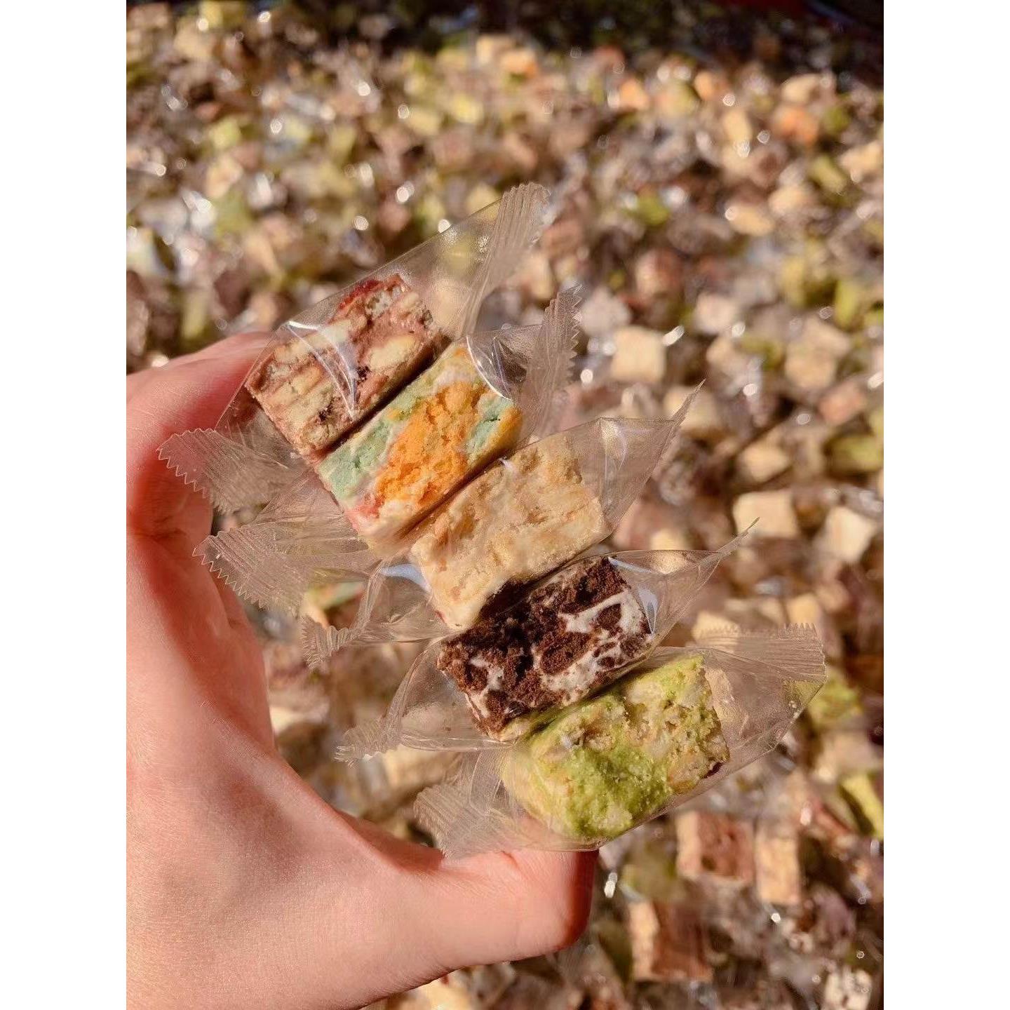 蔓越莓雪花酥饼干小包装糖果零食散装多口味沙琪玛牛轧糖休闲糕点 - 图1