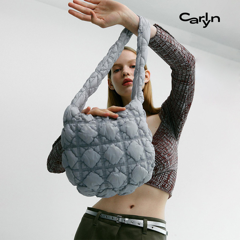 【虞书欣同款】Carlyn SOFT M中号韩国轻奢爆款褶皱云朵包单肩包