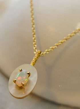 原创天然炫彩欧泊珍珠母贝18K金精致吊坠轻奢时尚日韩ins项链
