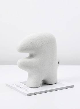 抽象艺术字母摆件高级软装新房装饰品酒柜服装店橱窗装饰场景布置