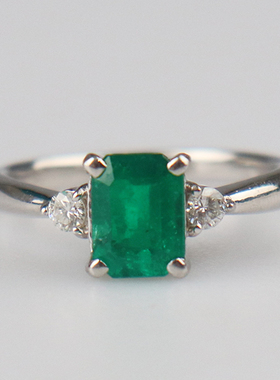 「9.5新」日本进口商品祖母绿钻石戒指PT90055号