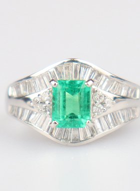 中古95新日本进口商品祖母绿群镶钻石戒指铂金90054号