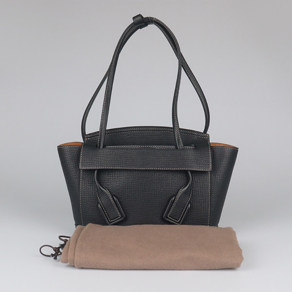 中古9新BOTTEGA VENETA(宝缇嘉)ARCO黑色粒面牛皮单肩包580725,淘宝优惠券,粉丝福利购,淘宝优惠卷