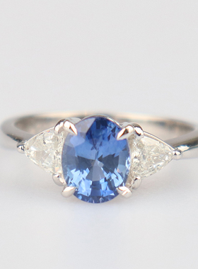 中古95新日本进口商品椭圆型切工蓝宝石三角型切工钻石铂金戒指