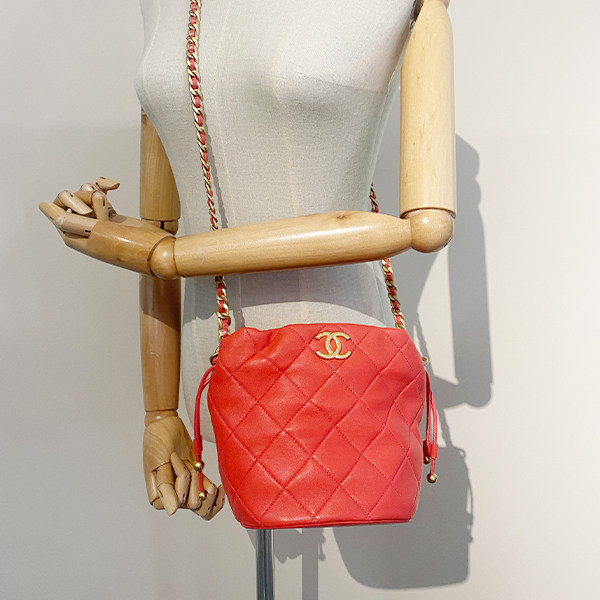 9新CHANEL香奈儿皮穿链手柄水桶红羊皮斜挎AS239二手奢侈品包包,淘宝优惠券,粉丝福利购,淘宝优惠卷
