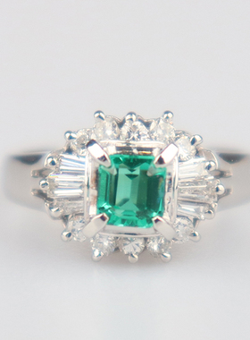 中古95新日本进口商品祖母绿群镶钻石戒指铂金90048号