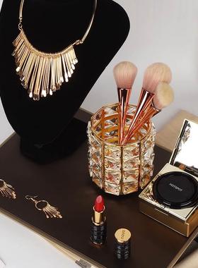 样板房衣帽间梳妆台卧室摆件颈模饰品化妆刷口红轻奢软装道具组合