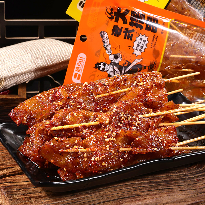 思乡山老式大撸串香辣味零食辣条甜辣豆制品小吃怀旧休闲解馋零食