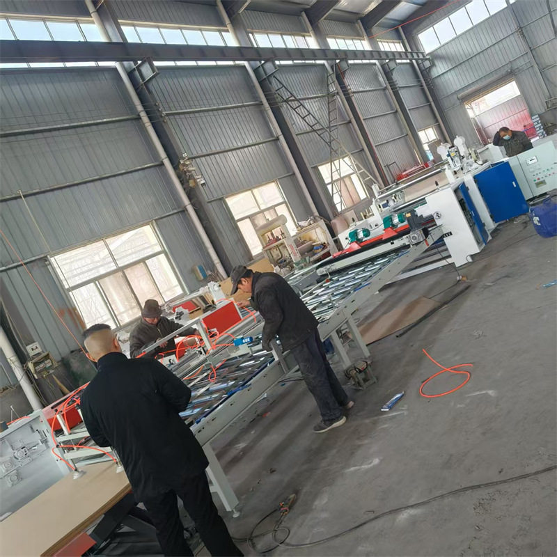 生态胶合板涂胶贴面机 密度板贴纸机 木纹纸华丽纸pvc膜平贴机器,淘宝优惠券,粉丝福利购,淘宝优惠卷