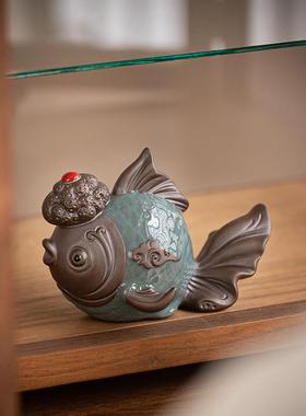 陶瓷鱼鸿运当头摆件中式家居客厅茶桌办公室酒柜书桌面装饰品摆设