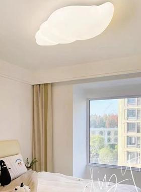 儿童房灯创意温馨浪漫女孩子房间灯简约现代新款个性书房吸顶灯具