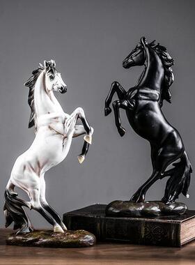 欧式站立马摆件家居客厅玄关书房办公桌装饰品马到成功树脂工艺品