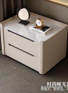 2025新款全实木床头柜主卧网红创意轻奢高级感简约现代窄边小茶几