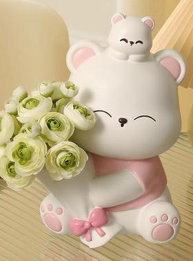 可爱治愈捧花暴力熊摆件客厅工位桌面装饰品小众高级感生日礼物女