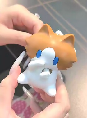 搞怪表情包拉绳捂嘴摆手猫钥匙扣