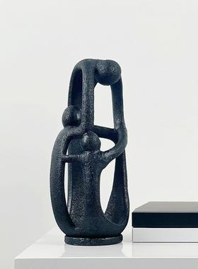 抽象拥抱人物创意雕塑现代简约样板间售楼处客厅民宿摆件