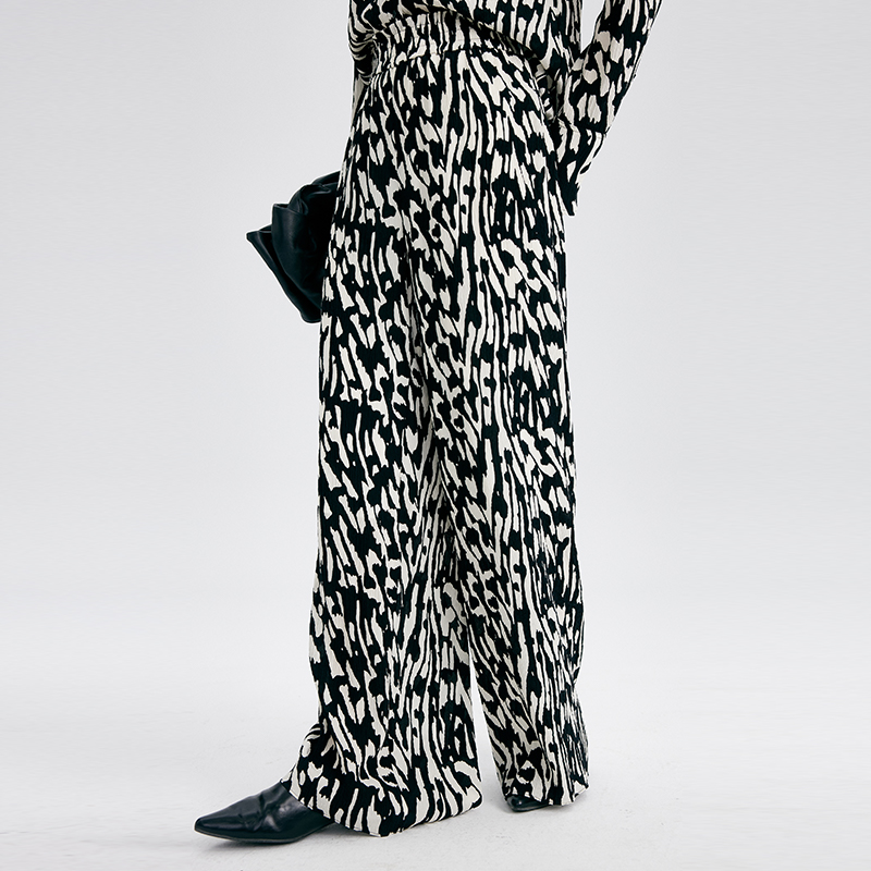 CHENSHII官方秋季新品宽松休闲真丝斑马纹印花直筒裤子女凉感亲肤 - 图2