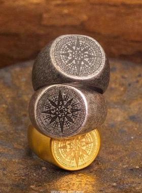 印章戒指欧洲中世纪复古航海指南针印章戒指钛钢磨砂大码男士戒指