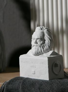 北欧人物雕塑摆件马克思石膏像艺术头像酒柜家居客厅桌面装饰品