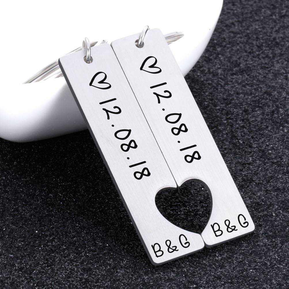 推荐Customized Couples Keychain Boyfriend Girlfriend Keyring - 图1