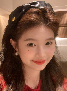 【我的脸很圆】千金公主头斜边黑色蝴蝶结发箍外出百搭金标发箍女