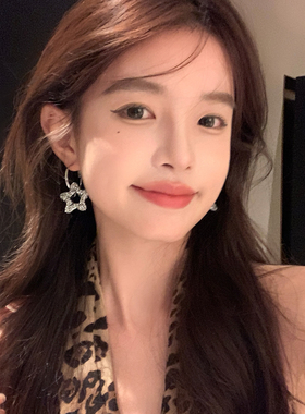 【我的脸很圆】千禧风五角星吊坠耳圈小众设计超闪双层星星耳环女