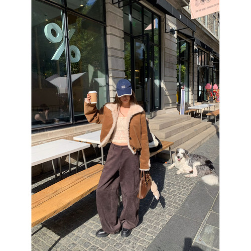 牙套大汪【新贵千金】棕立领设计短款防风保暖正反两穿仿毛绒外套 - 图3