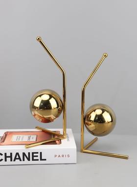 现代简约金属蜗牛书档装饰品家居样板间办公室客厅电视柜书靠摆件