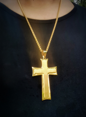 霸气摇滚光耀金色十字架龙骨项链男士钛钢吊坠大号个性车挂件配饰