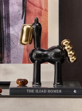 现代轻奢空间软装布置桌面黑色小马趣味摆件花瓶收纳盘茶几装饰品