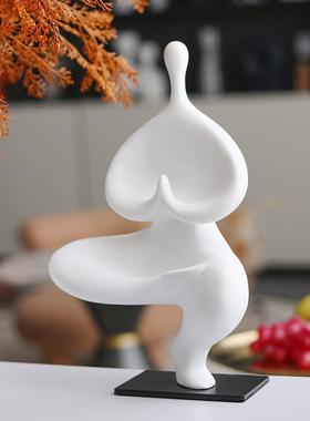 北欧瑜伽人物雕塑摆件样板间办公室客厅桌面创意现代艺术软装饰品