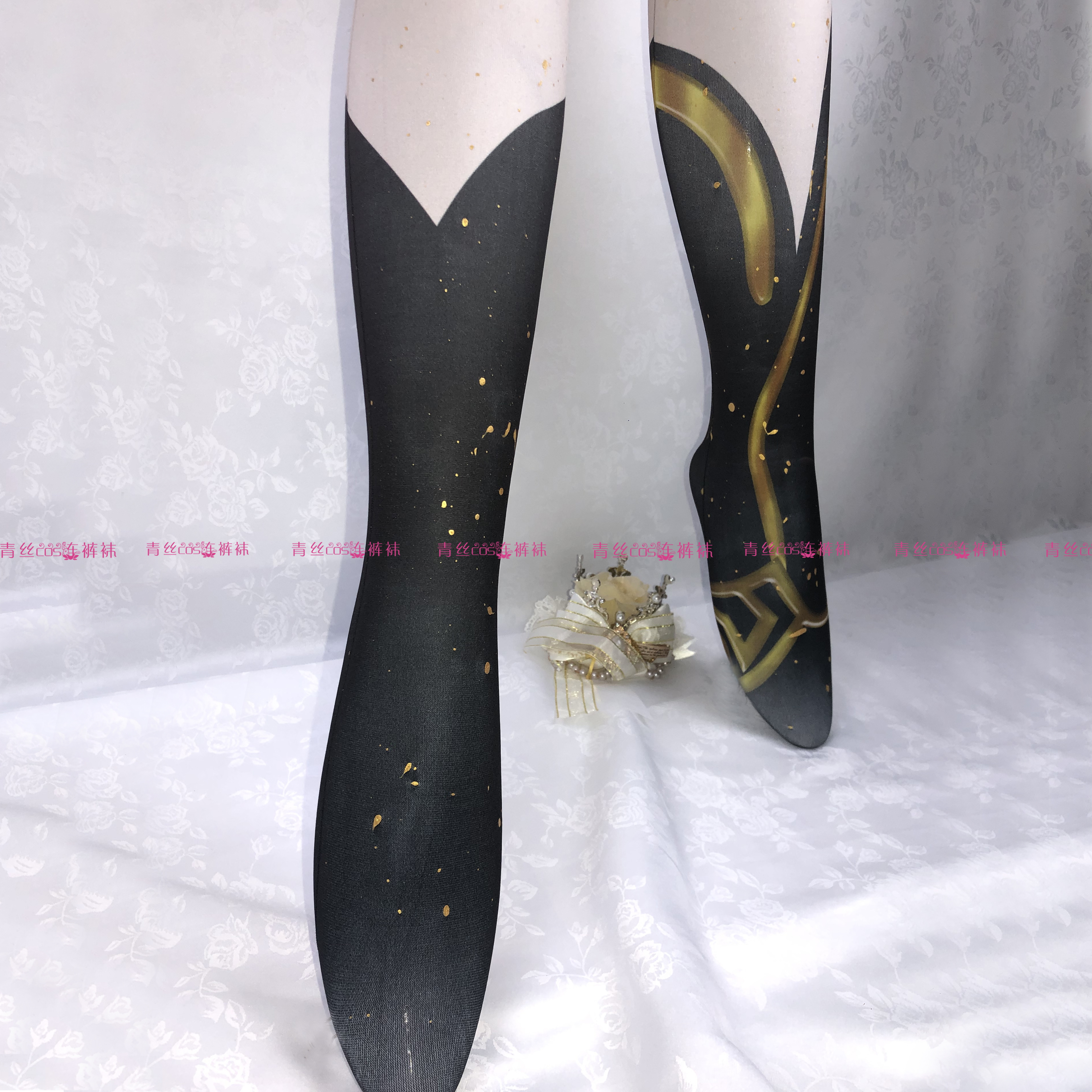 和平精英瑞拉cos连裤丝袜120d天鹅绒高温印花加长不掉裆漫展用袜 - 图1