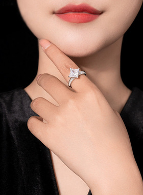 澄一珠宝・ S925银四角异形星星高碳钻高闪轻奢质感戒指