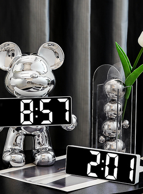 暴力熊存钱罐摆件家居客厅卧室智能数字电子时钟电视柜桌面装饰品