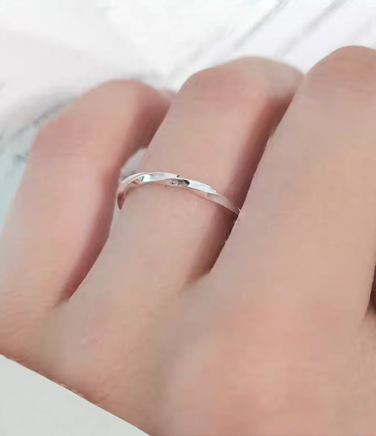 999 Pure Silver Ring Women's Closed Möbius Ring Handmade Sterling Silver Couple Ring Men's Tail Ring Birthday Gift