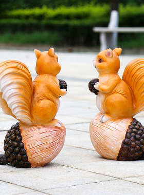 户外花园幼儿园庭院装饰品仿真小松鼠动物摆件园林景观玻璃钢雕塑