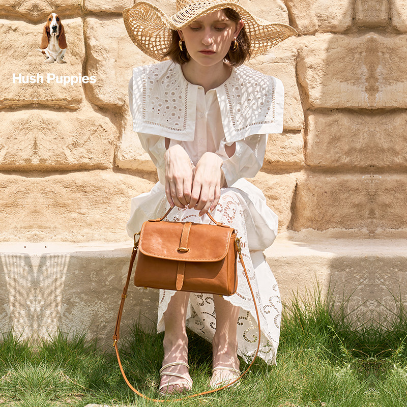 【新年礼物】暇步士植鞣牛皮手提包女邮差包大容量通勤单肩斜挎包,淘宝优惠券,粉丝福利购,淘宝优惠卷