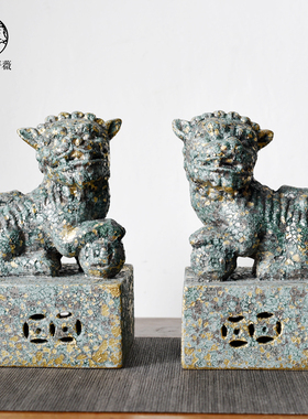 新中式创意做旧陶瓷狮子书档摆件样板房桌面客厅玄关书柜软装饰品