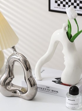 新家客厅电视柜酒柜装饰品轻奢情投意合摆件永不分梨软装高级感