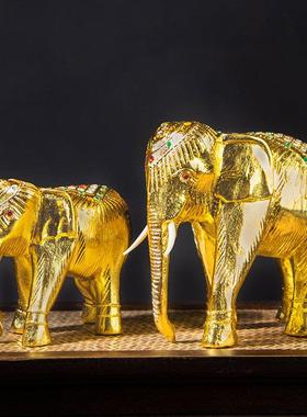 泰国创意雕刻金色大象摆件桌面泰式木制客厅酒柜玄关摆设装饰品