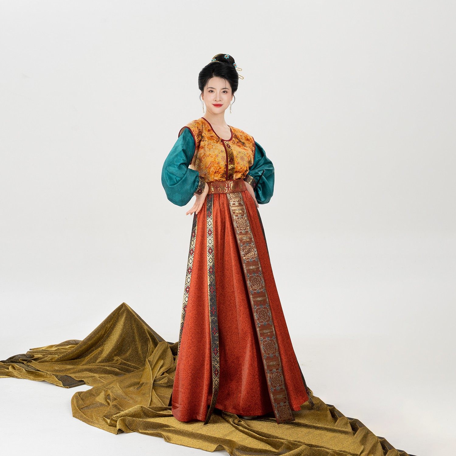 织造司[丝路同绸]唐制汉服唐褙子妆花灯笼袖圆领衫暗纹织锦八破裙,淘宝优惠券,粉丝福利购,淘宝优惠卷