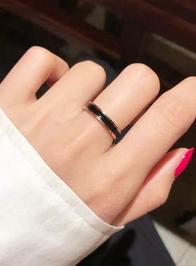 韩版玫瑰金钛钢窄版黑白戒指男女情侣指环对戒尾戒饰品不掉色