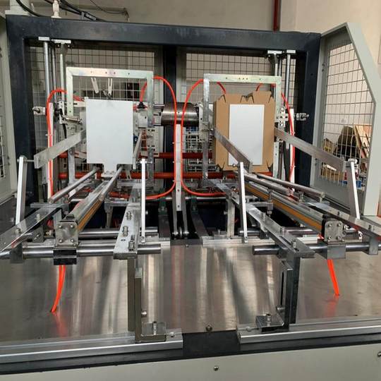 High-speed vertical double-station carton machine Hamburger box carton forming machine Lunch box machine Three-dimensional carton forming machine