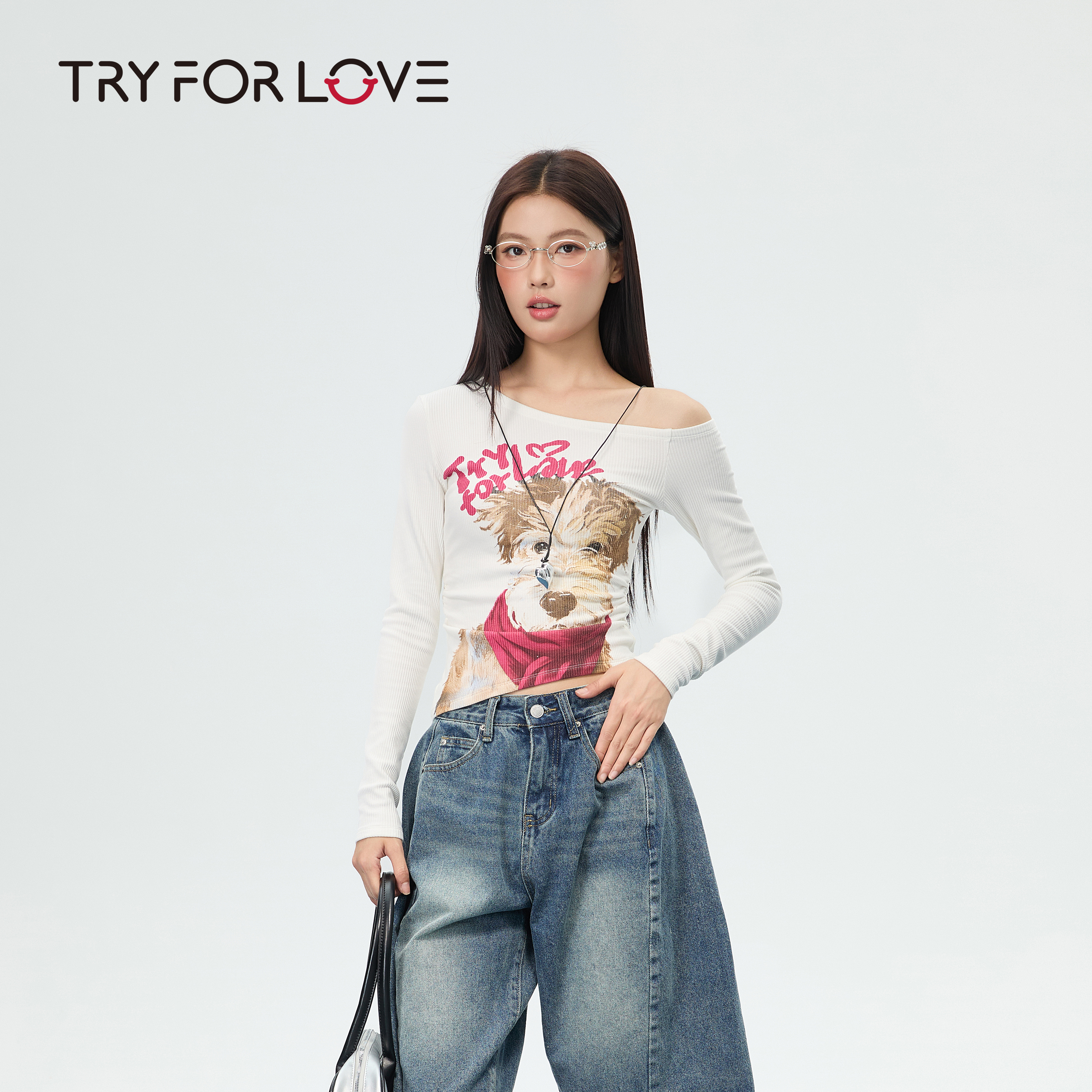 TRYFORLOVE美式油画狗斜肩性感长袖t恤女春秋款百搭修身露肩上衣 - 图3