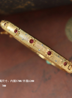 城南花窗/意大利宫廷拉丝手镯女 轻奢镶绿宝石复古开口手环高保色