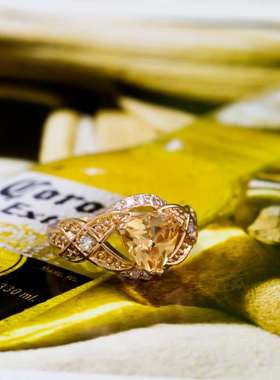 New triange Champagne Zircon Ring Luxury Ladies Party Cockta